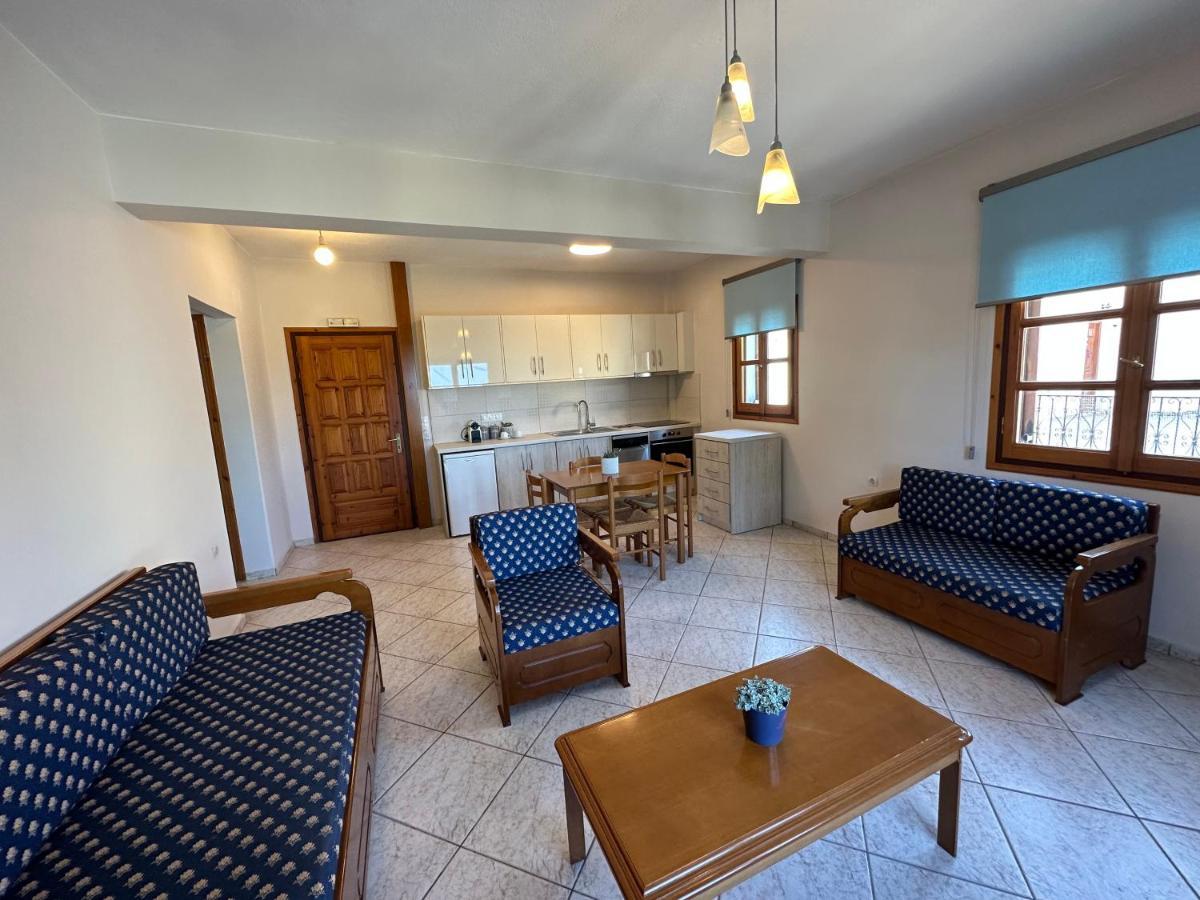 Kavos Apartments Alonissos Patitiri Exteriör bild